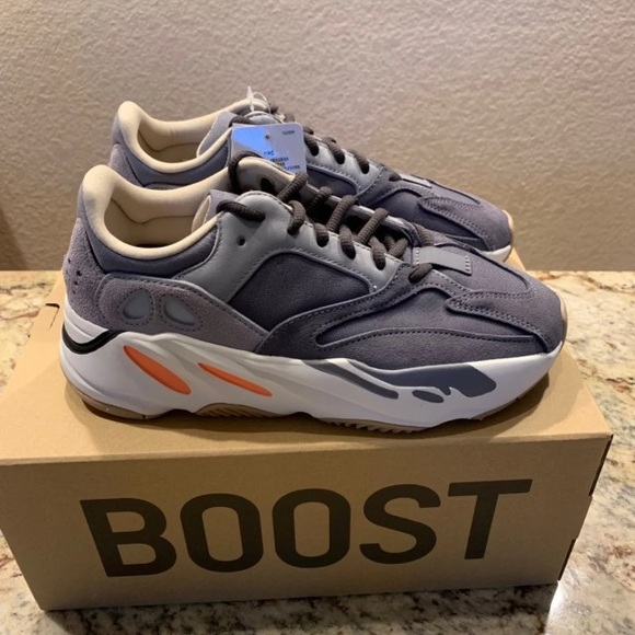 Adidas boost 700 Magnet - Picture 3 of 6